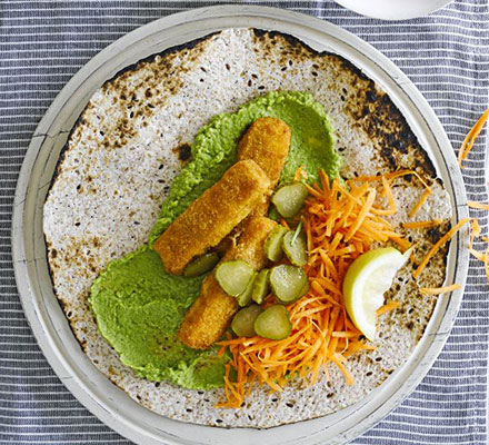 Fish finger wraps with pea purée