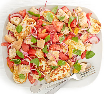 Halloumi panzanella salad