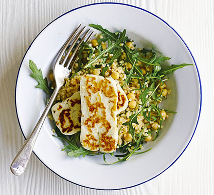 Halloumi with bulgur, chickpea & rocket salad