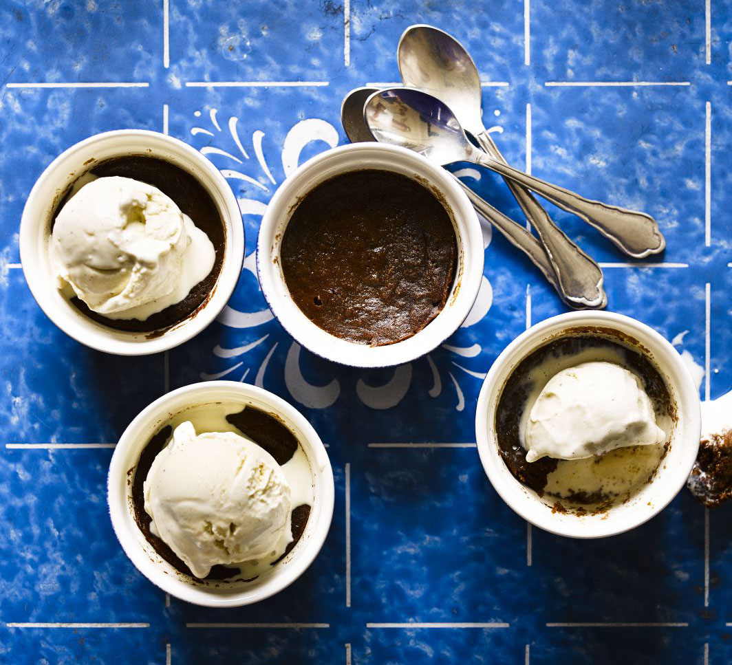 Hot mocha puddings