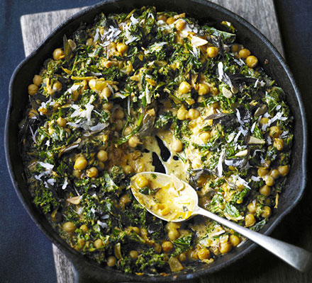 Kale with chana & coconut