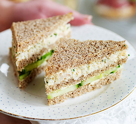 Lemony crab & cucumber clubs