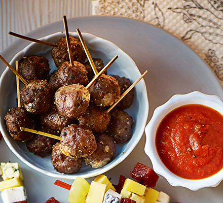 Beef & mozzarella meatballs