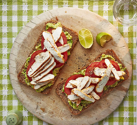 Open rye sandwich with chicken & avocado