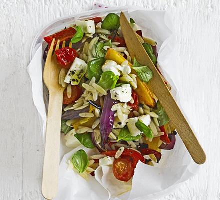 Orzo with spinach & cherry tomatoes