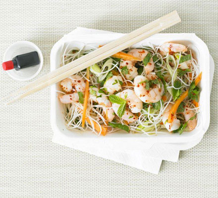 Crunchy prawn & noodle salad