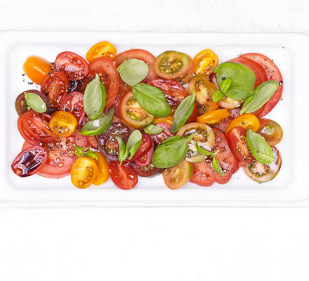 Rainbow tomato salad