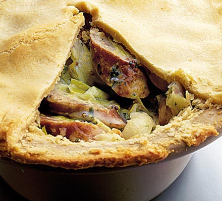 Sausage & leek pie