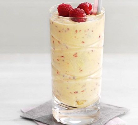 Peach Melba smoothie