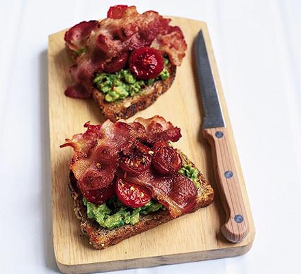 Crisp bacon & avocado toasts