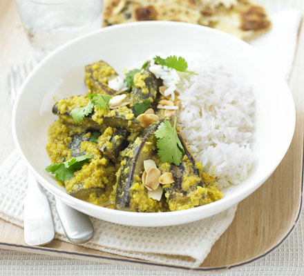 Creamy aubergine curry