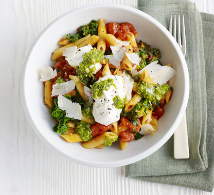 Cherry tomato, kale, ricotta & pesto pasta