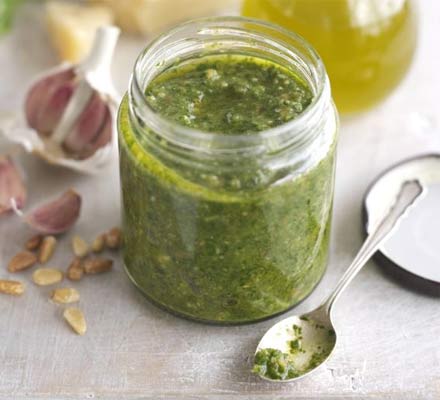 Classic pesto