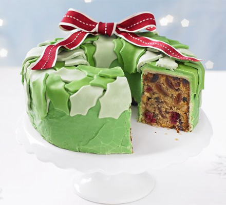 Christmas wreath cake