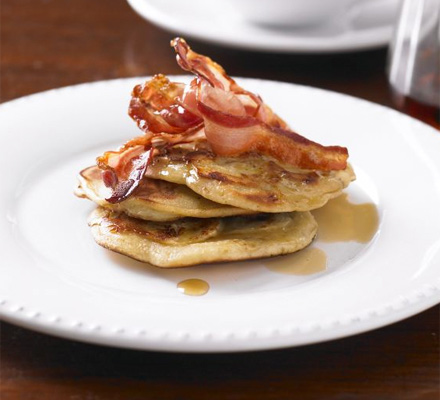 Banana pancakes with crispy bacon & syrup