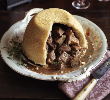 Steamed venison & Port pudding