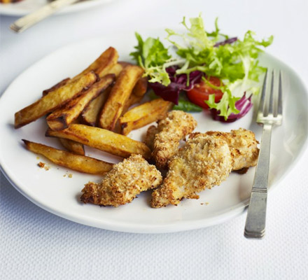 Cheesy turkey nuggets with smoking chips