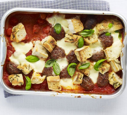 Meatball & mozzarella bake