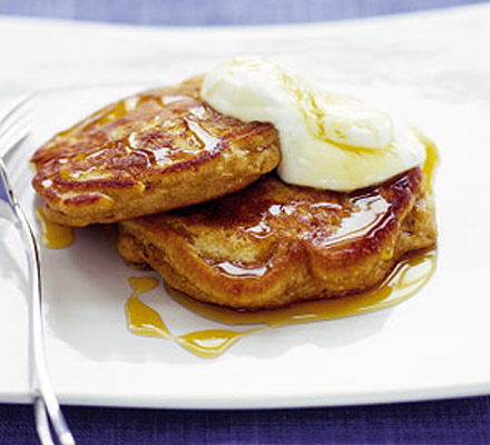 American-style pineapple & banana pancakes