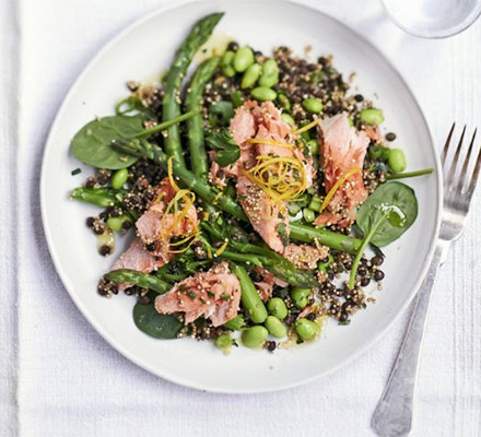 Toasted quinoa, lentil & poached salmon salad