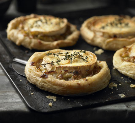 Leek & goat’s cheese tartlets