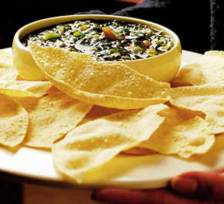 Poppadums with lime & coriander dip