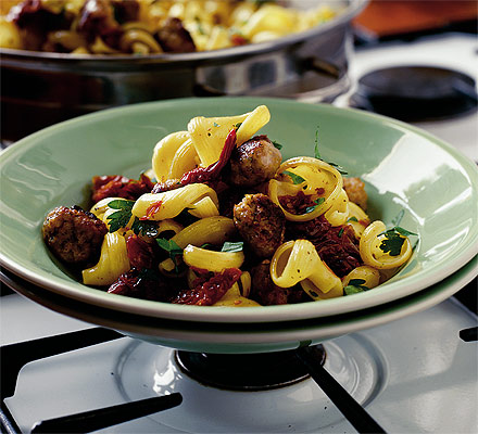 Sizzled sausage pasta