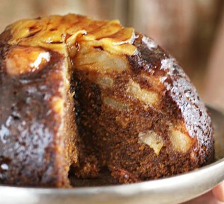 Sticky ginger pear pudding