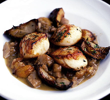 Scallops with cep compote & chestnuts