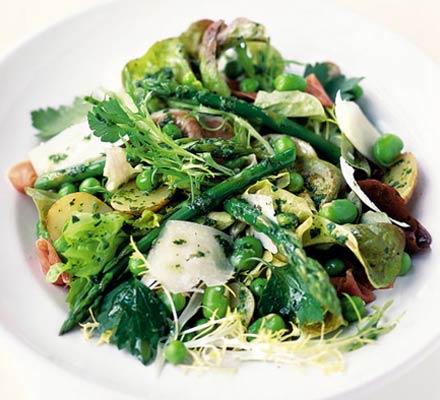 Spring salad with watercress dressing