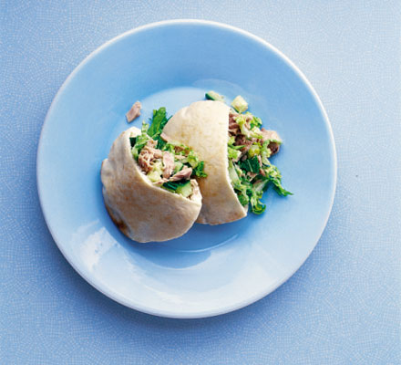 Lemony tuna pitta pockets