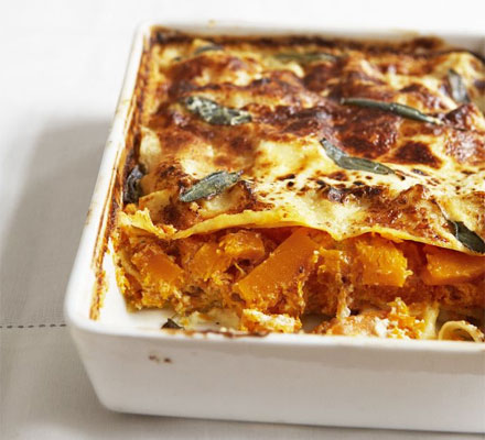 Squash, ricotta & sage pasta bake