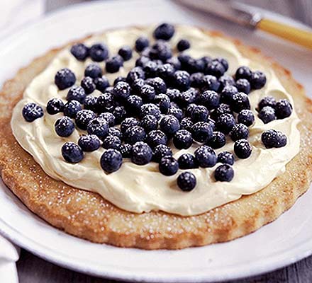 Cinnamon blueberry tart