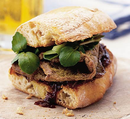 Steak & caramelised onion sandwich