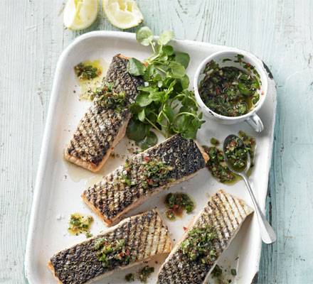 Griddled salmon with spring onion dressing