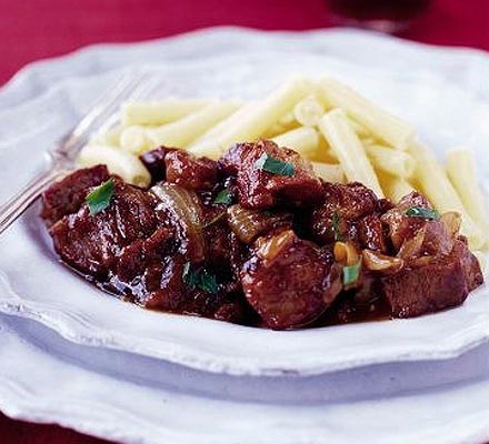 Braised pork with prunes