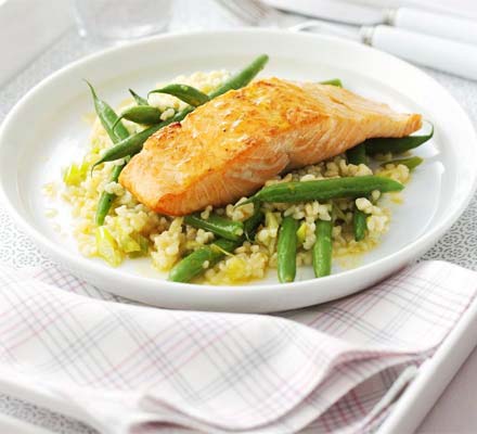 Glazed salmon with green bean & bulgur salad