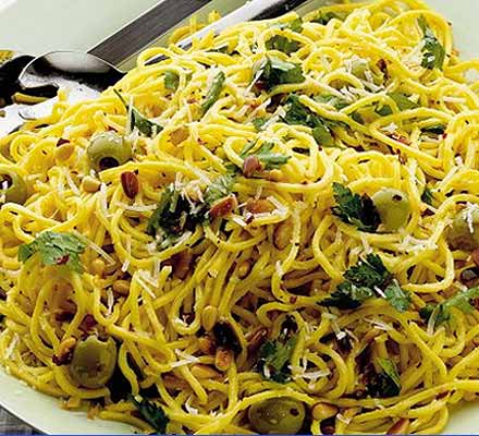 Spaghetti with lemon & olives