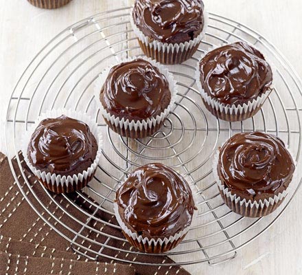 Easy chocolate cupcakes