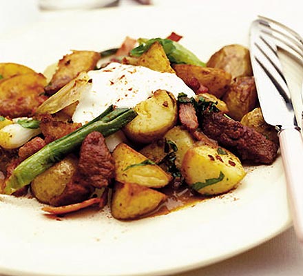 Liver & bacon sauté with potatoes & parsley