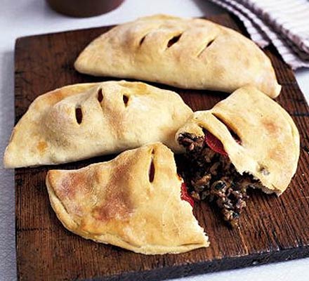 Lamb pizza pies