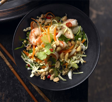 Crunchy Asian cabbage & prawn salad