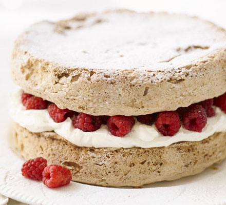 Hazelnut & Baileys meringue cake