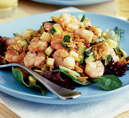 Warm rice & prawn salad