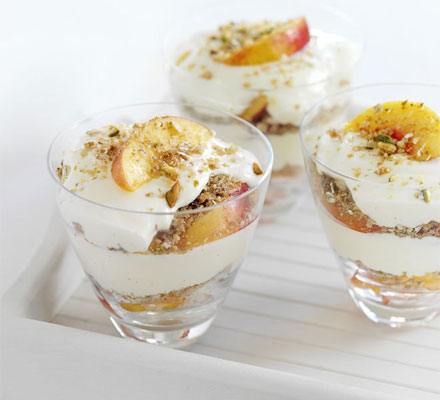 Nectarine & pistachio crunch layers