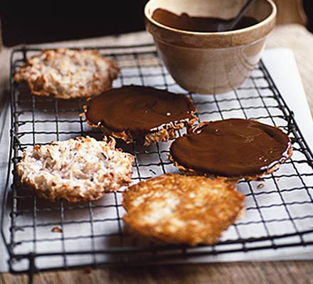 Coconut & chocolate macaroons