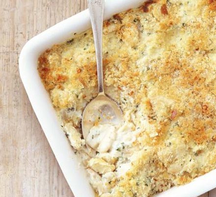 Creamy butter beans with crispy crumbs