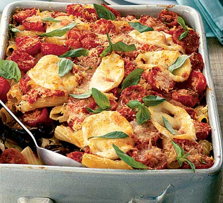 Baked rigatoni with aubergine & mozzarella