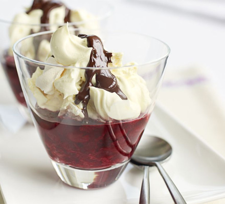 Cherry chocolate meringue pots