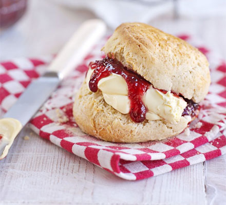 Easy fluffy scones